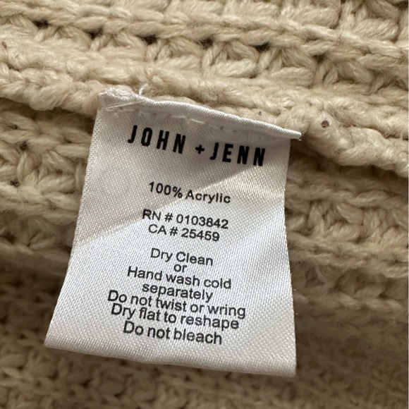 John + Jenn Cream Knitted Chunky Sweater - Picture 4 of 5